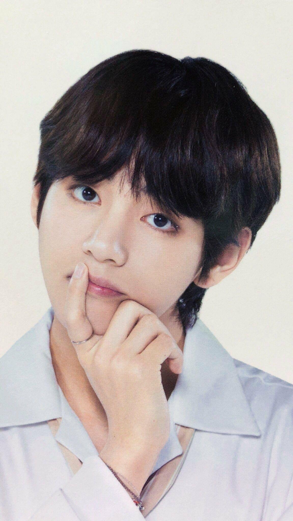 1151x2048 V ♥️ // BTS WORLD TOUR 'LOVE YOURSELF' SEOUL GOODS GARLAND SCAN
