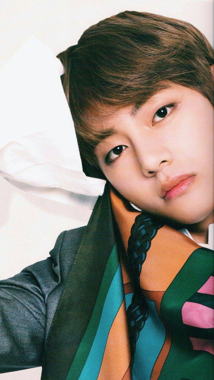 720x1280 Kim Taehyung Wallpaper