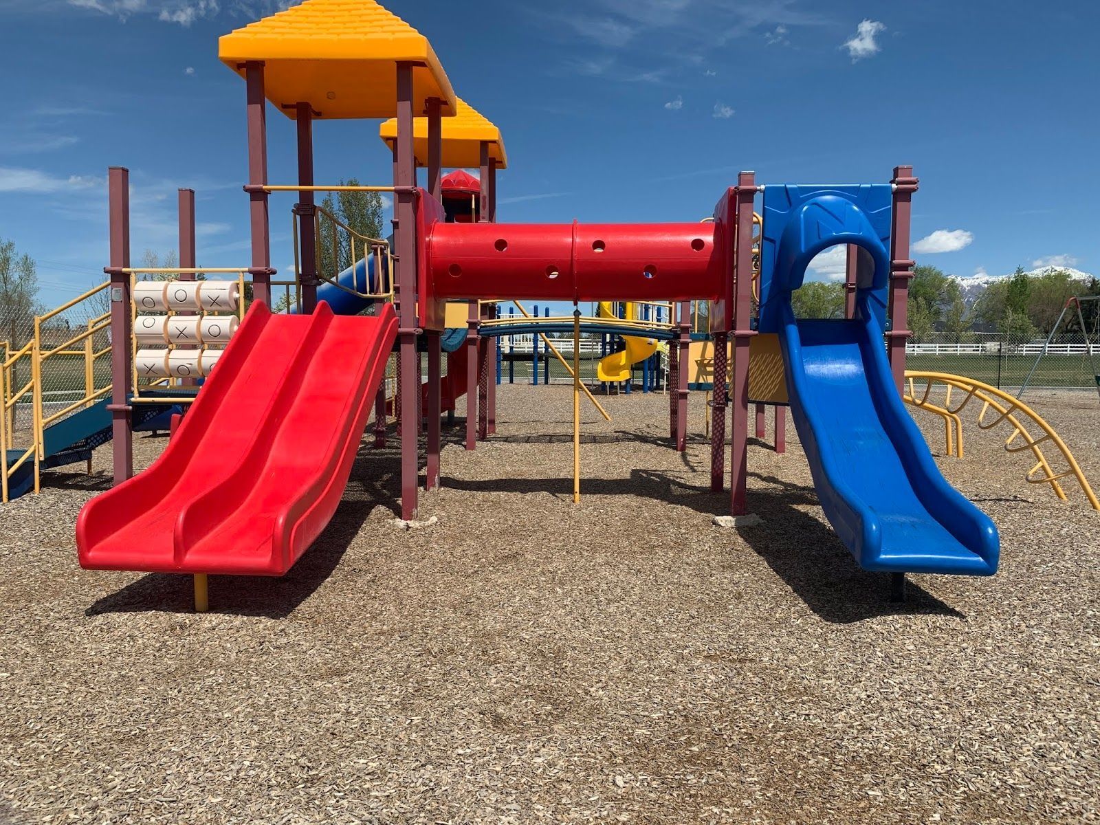 1600x1200 REVIEW OF COUNTRY PARK, WEST HAVEN, UT County Playgrounds