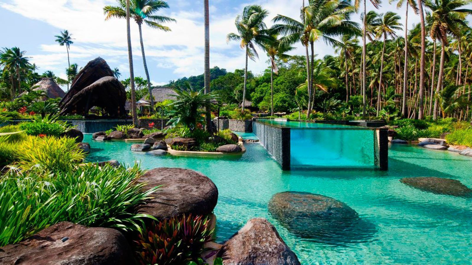 1600x900 Top luxury travel experiences for 2017