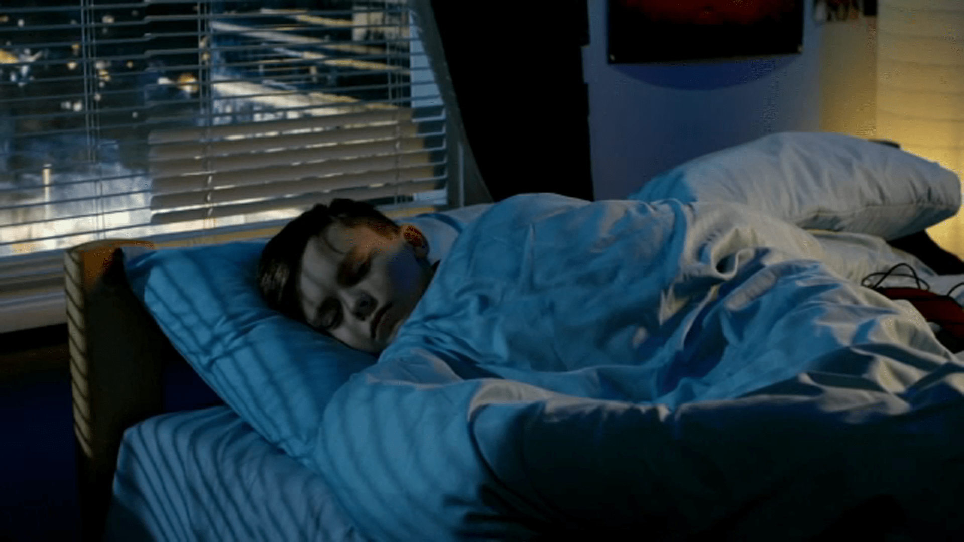 1920x1080 Back To School Routine Starts With Controlling Light Exposure To Trick Your Internal Clock To Go To Sleep Early, Doctor Says