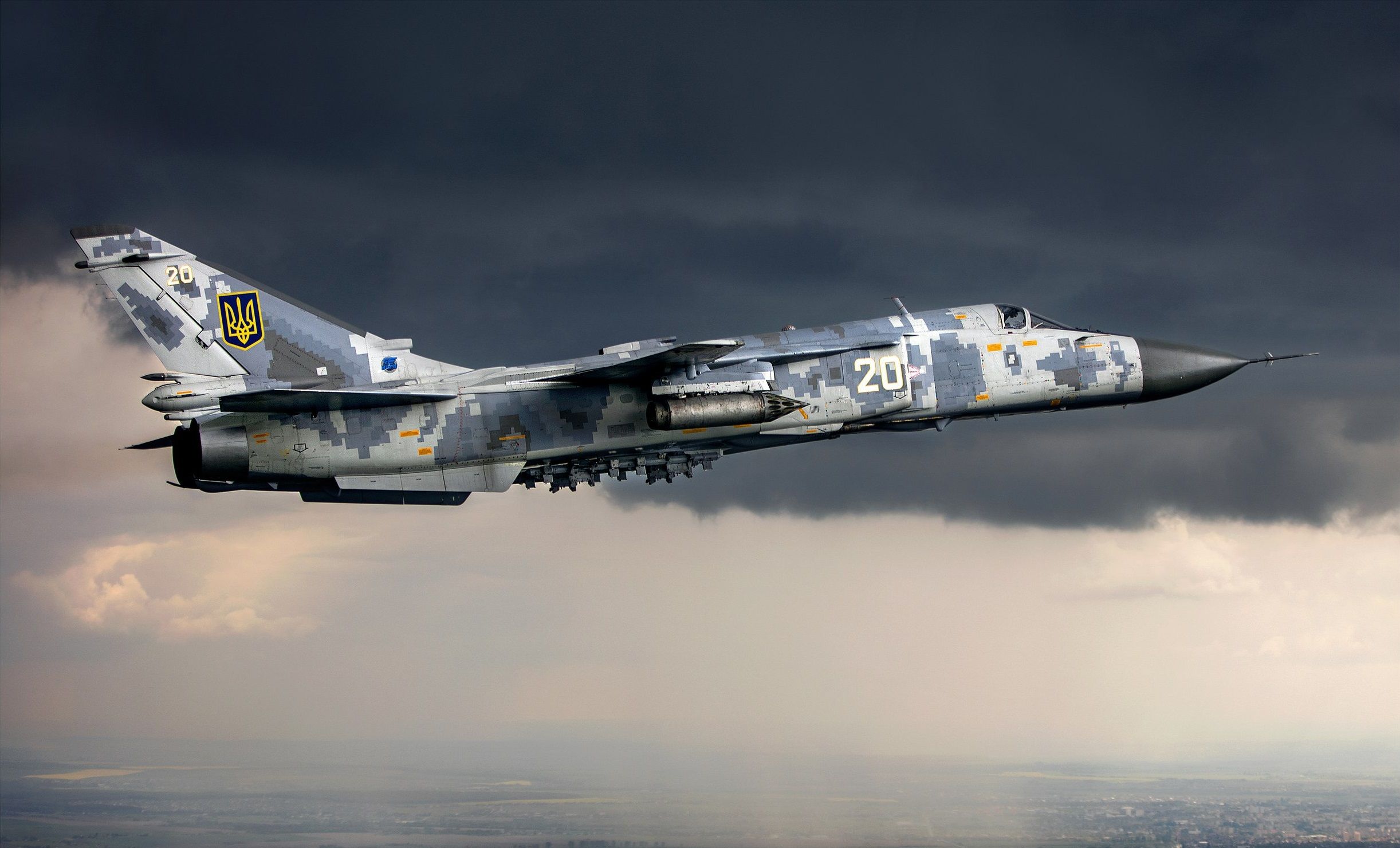 2444x1480 Sukhoi Su 24 Ukrainian Air Force