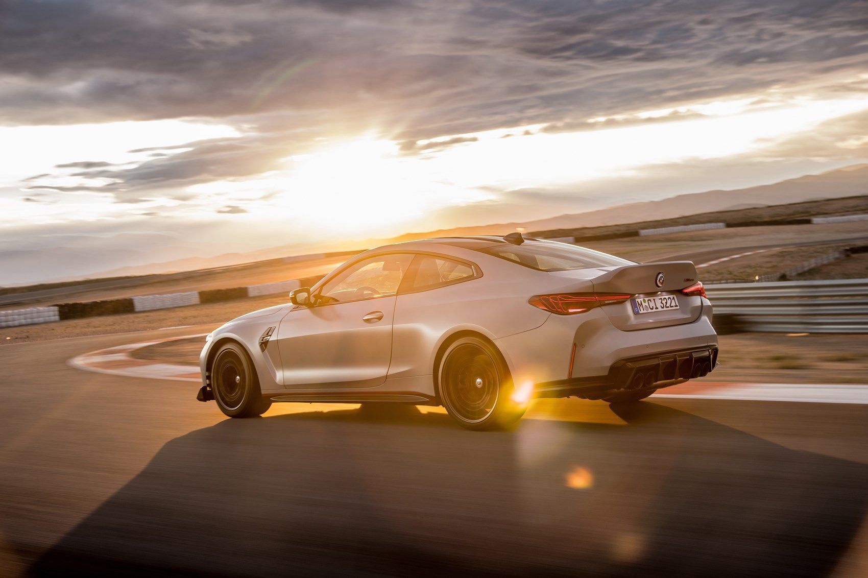 1700x1132 New BMW M4 CSL: Munich's fastest road car around the 'Ring