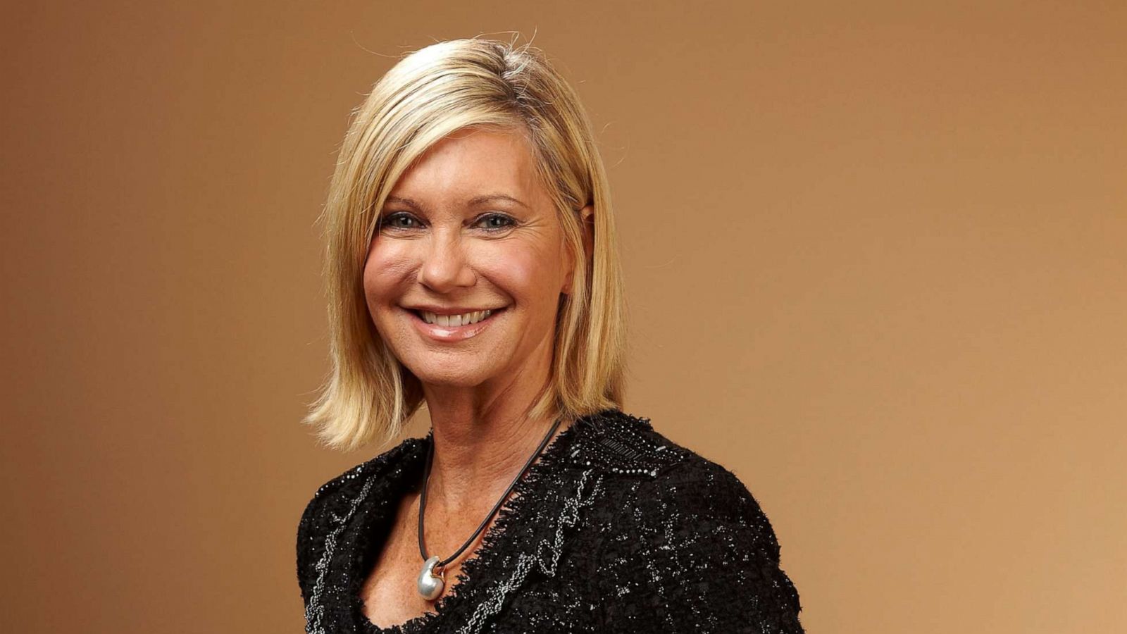 1600x900 Olivia Newton John Dies At Age 73 Morning America