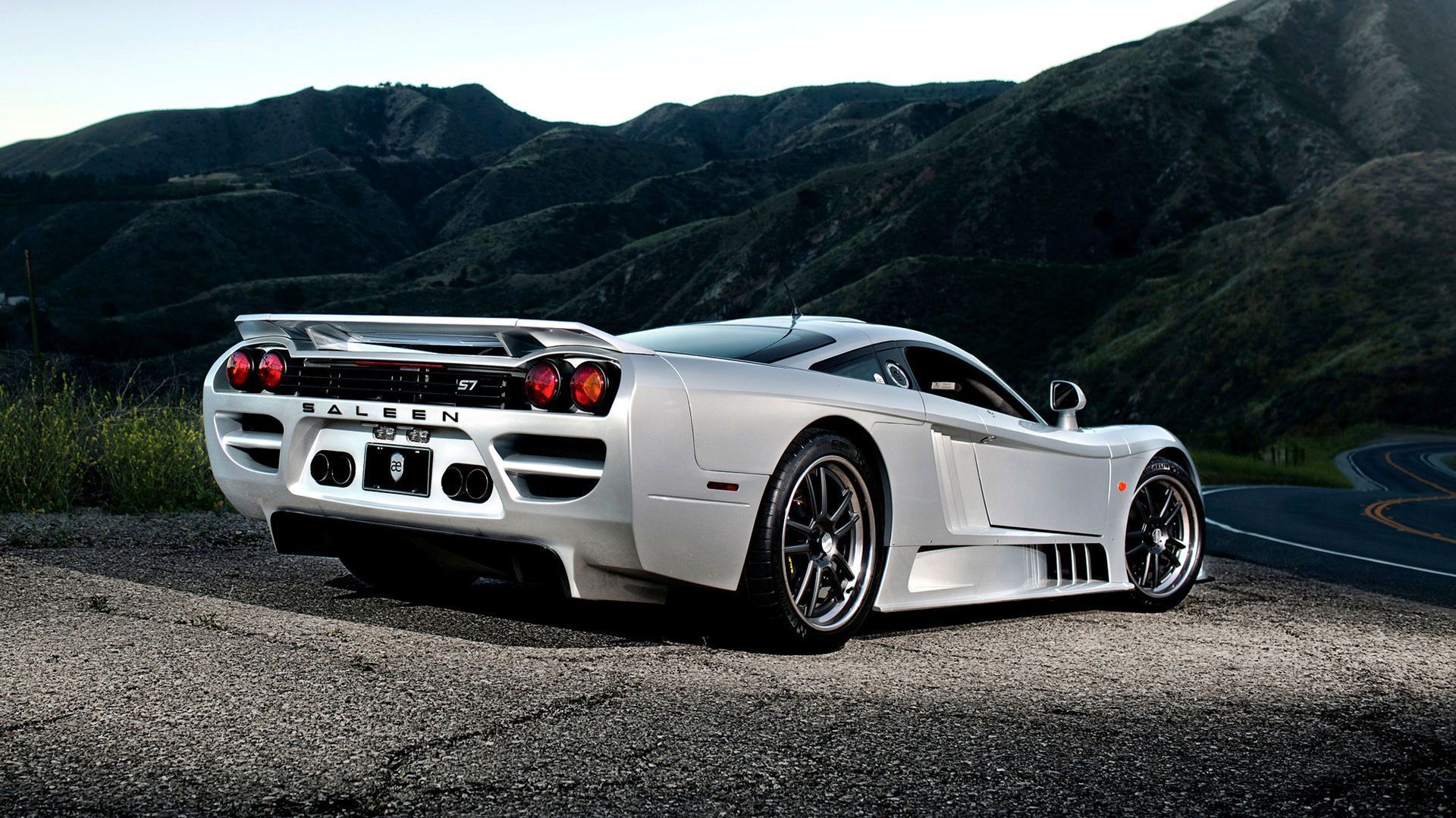 1920x1080 Saleen S7 and HD Image