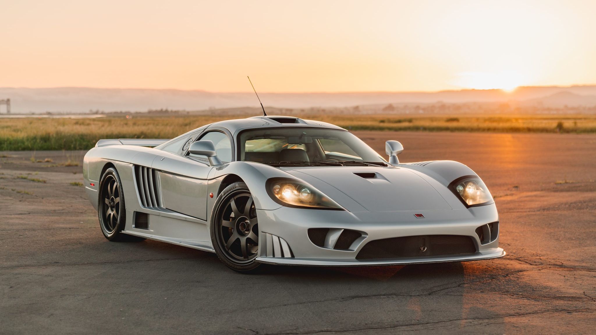 2048x1152 Saleen S7 VIN: 1S9SB18143S000024