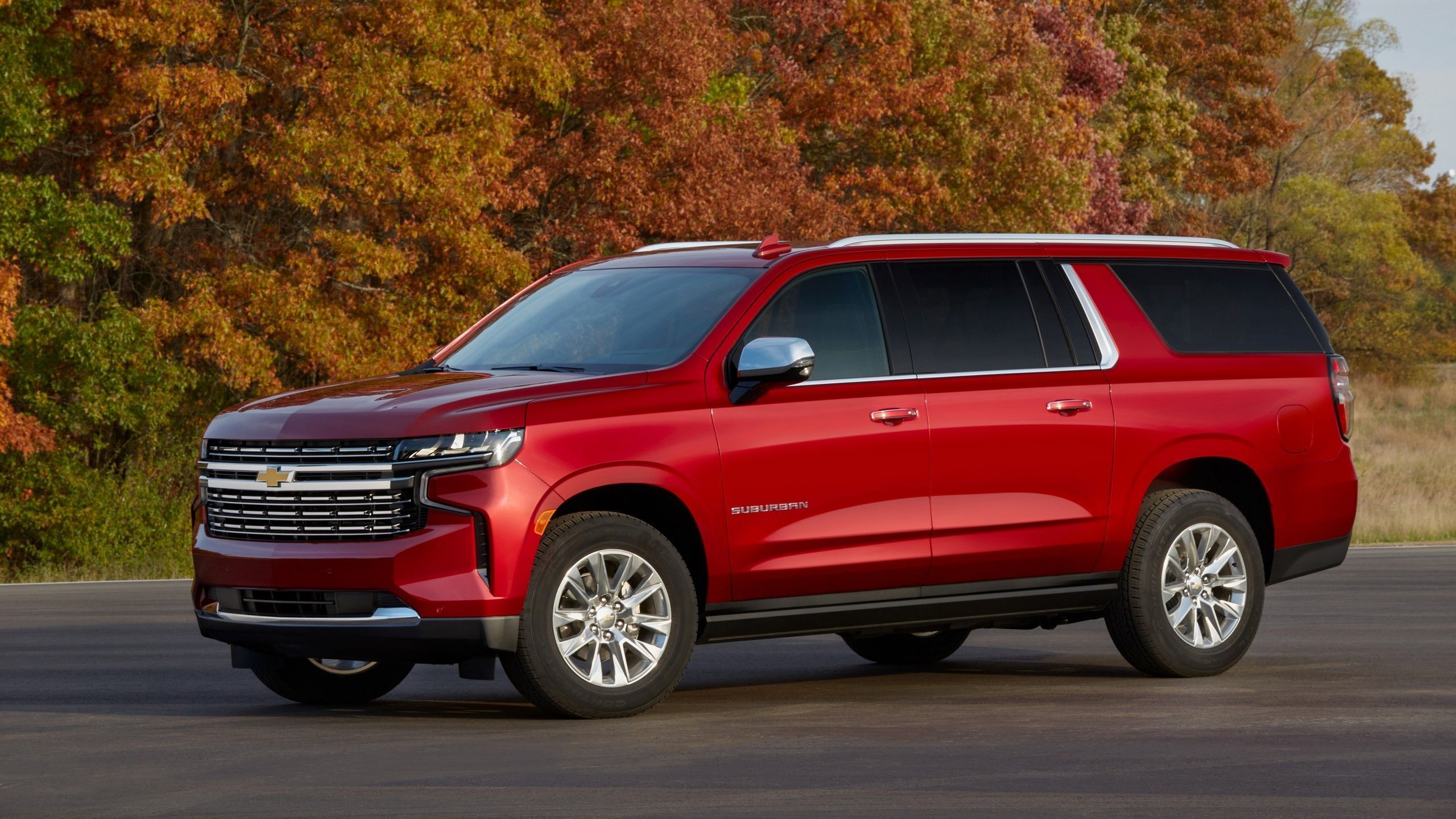 2560x1440 Chevrolet Suburban Premier Duramax 5K Wallpaper Car Wallpaper