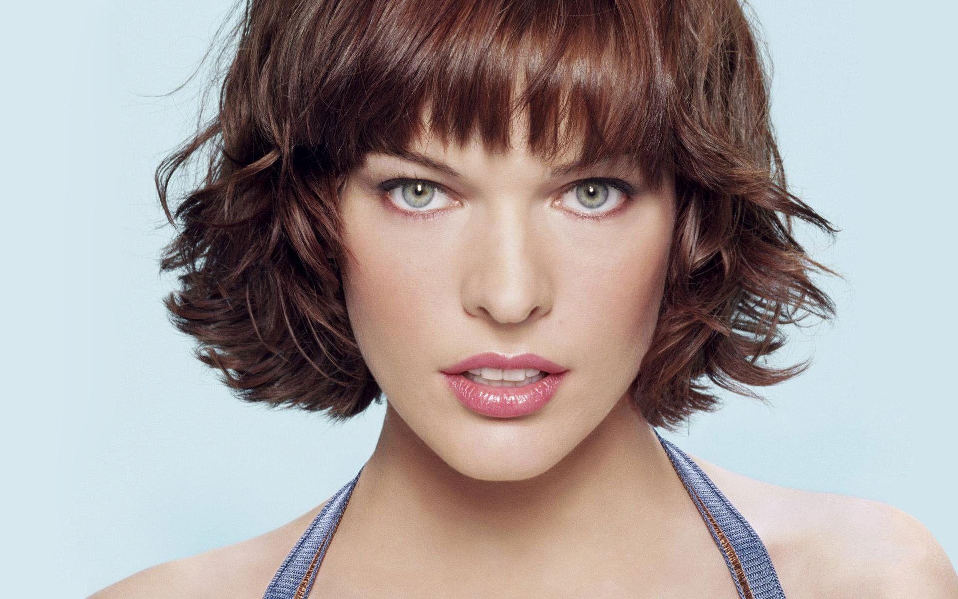1920x1200 Milla Jovovich Wallpaper