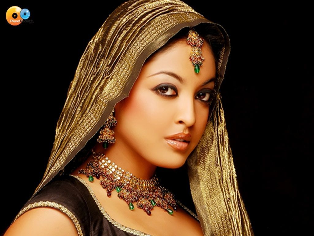 1024x768 Tanushree Dutta Wallpaper 1024 5_z