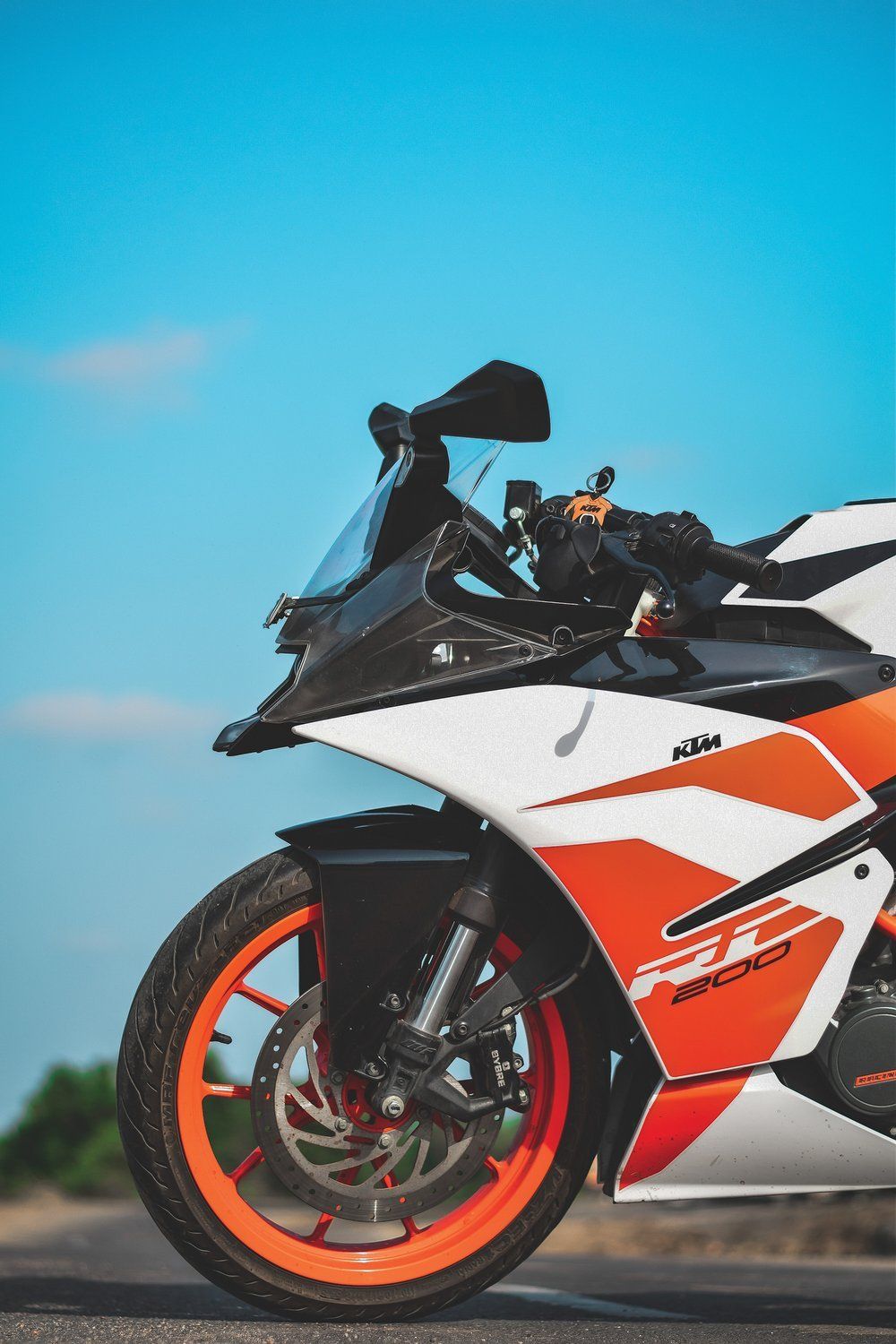 1000x1500 KTM