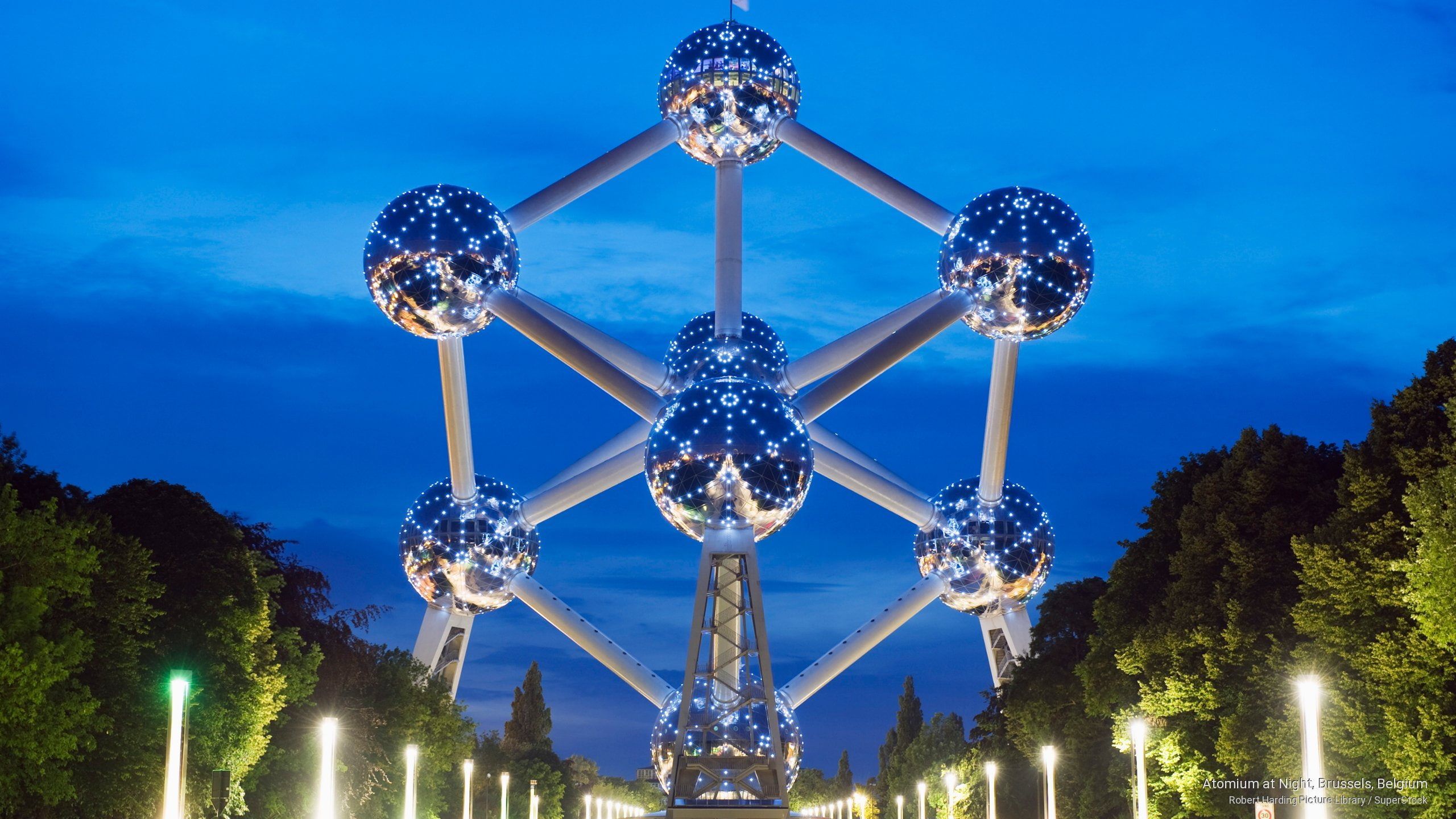 Atomium Wallpapers - Top Free Atomium Backgrounds - WallpaperAccess