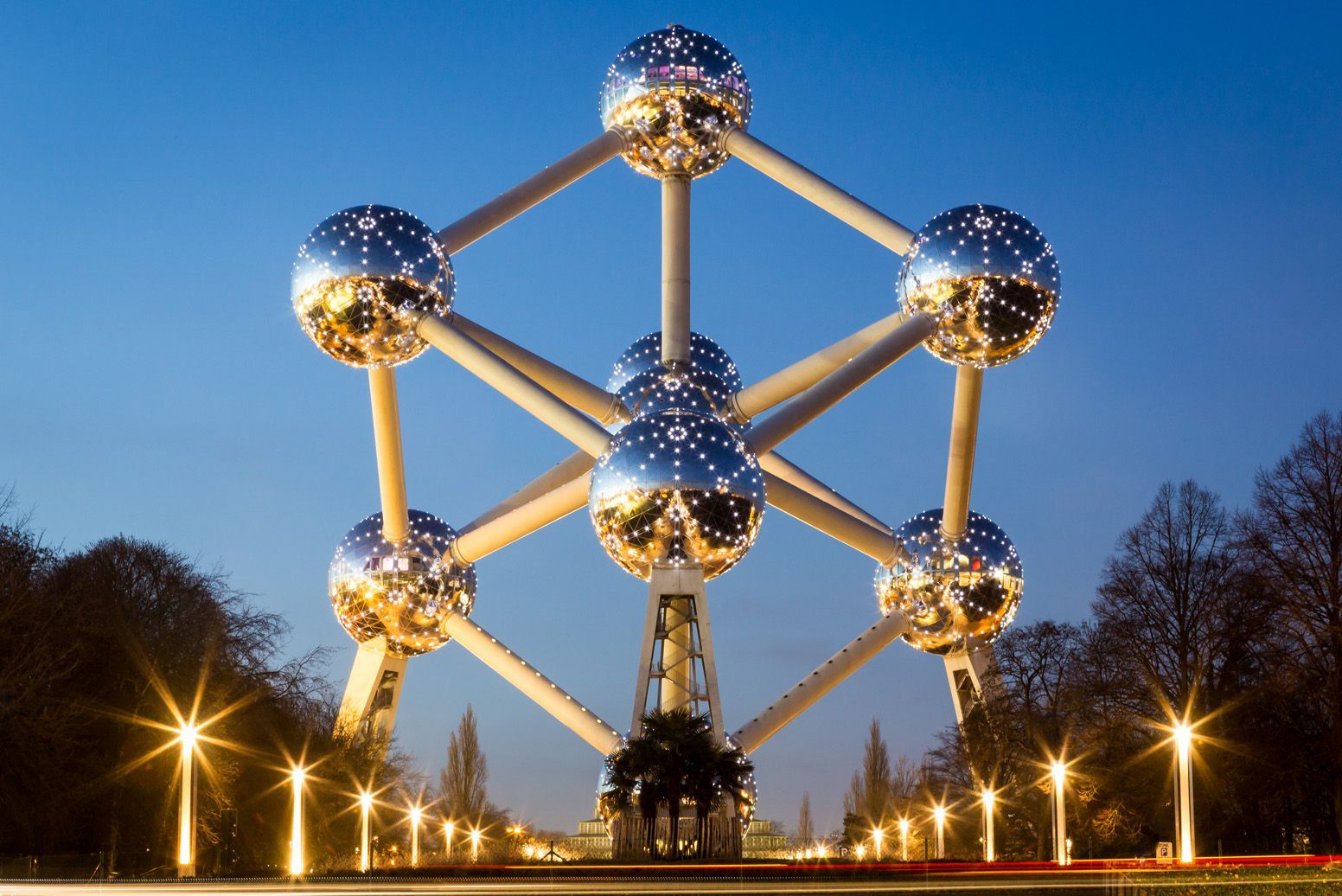 Atomium Wallpapers - Top Free Atomium Backgrounds - WallpaperAccess