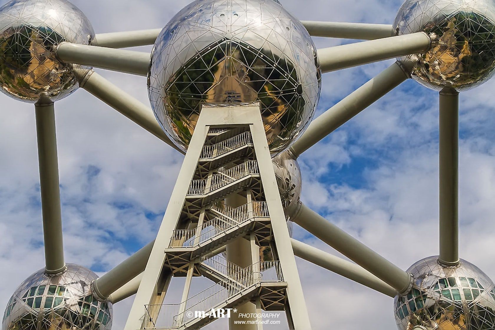 1680x1120 Atomium By M ART*