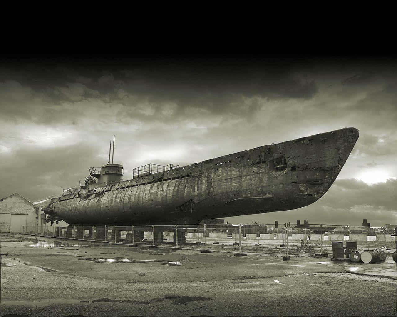 1280x1024 Submarine Wallpaper