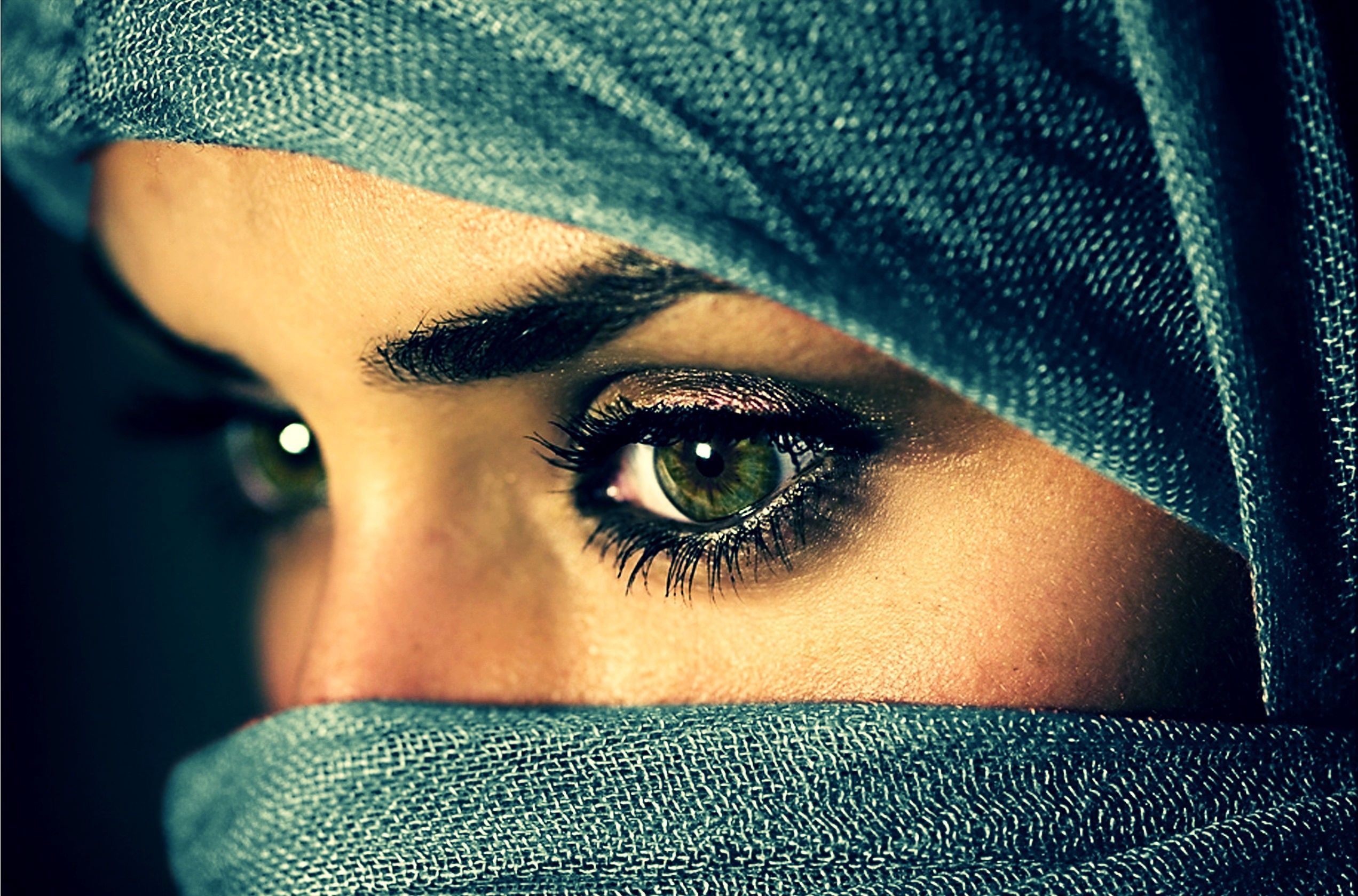 2544x1680 Women Eye HD Wallpaper
