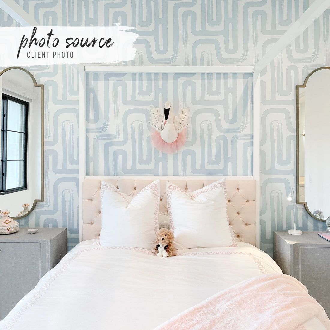 1100x1100 Baby Blue Brush stroke maze wallpaper