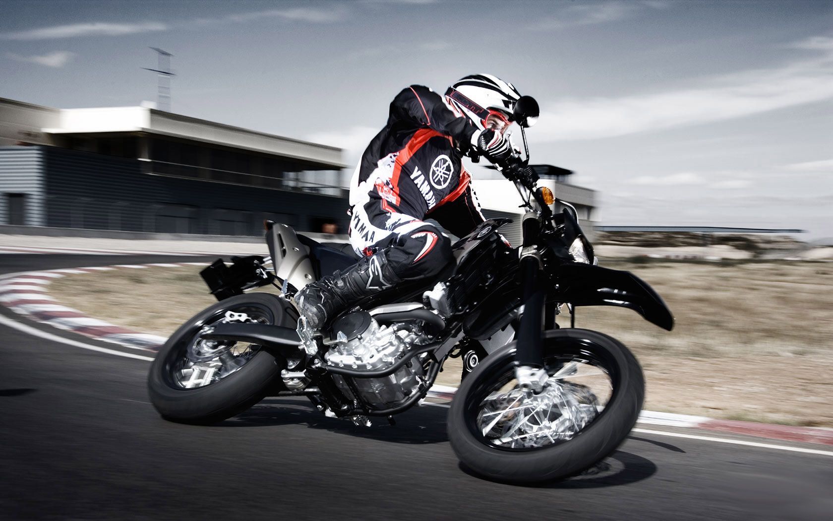 1680x1050 Yamaha WR250X Wallpaper