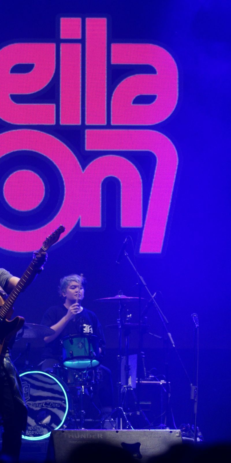 800x1600 Konser Sheila on 7 jadi ajang nostalgia para penggemar News Aceh