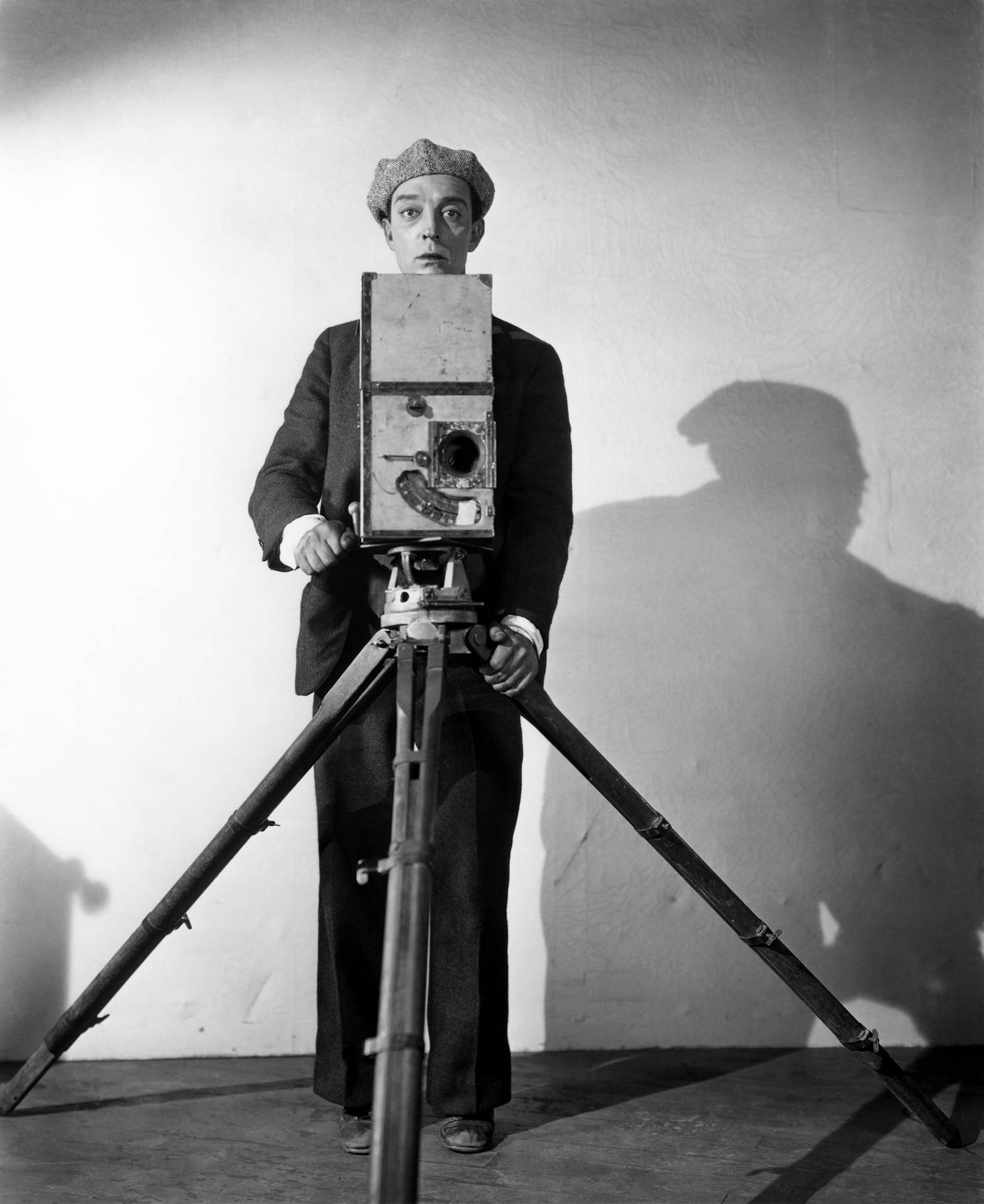 1569x1920 Download Comedy Genius At Work Keaton Shooting Scene Wallpaper