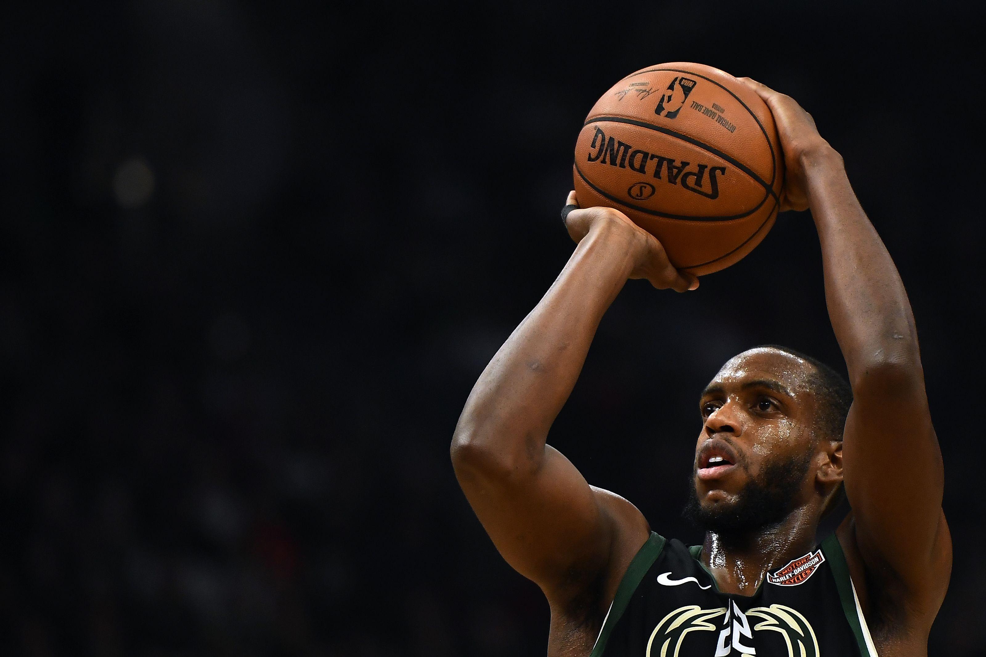 3200x2133 Khris Middleton Wallpaper