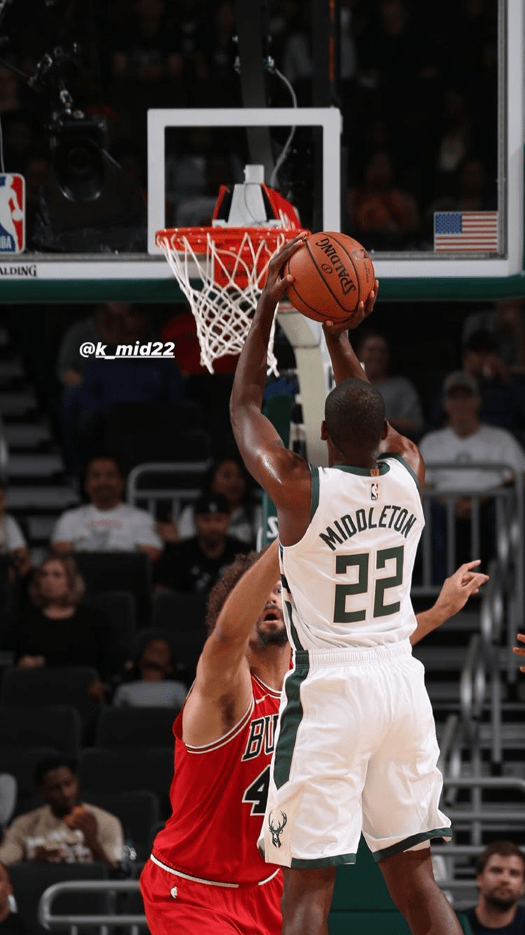 750x1334 Khris Middleton. Nba picture, Nba league, Middleton