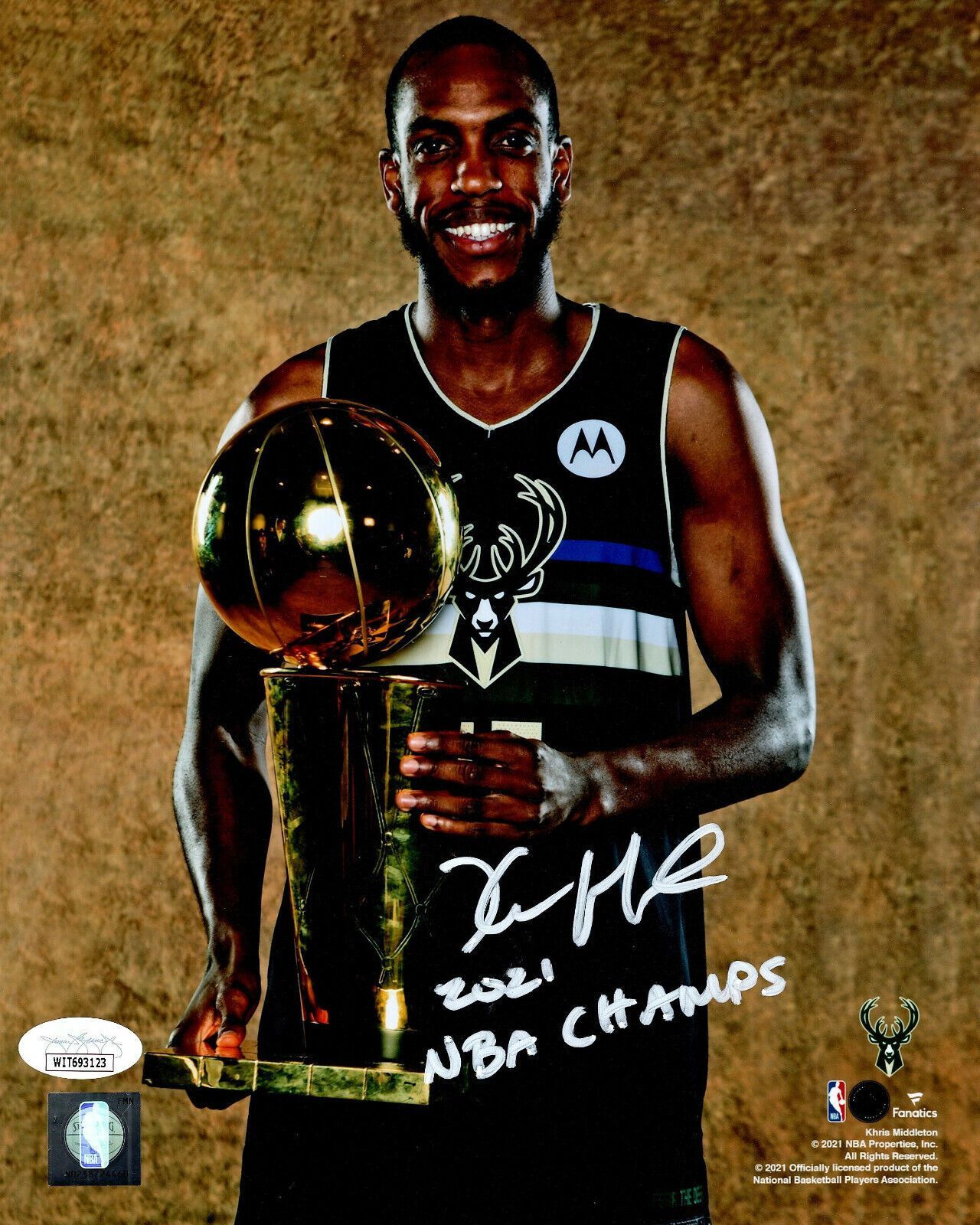 1280x1600 Milw Bucks KHRIS MIDDLETON Signed 8x10 Photo w/ 2021 NBA Champ AUTO JSA