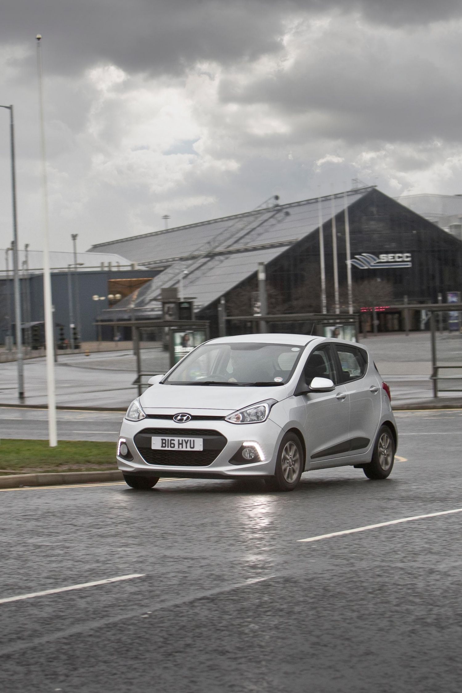 1500x2249 Hyundai i10 Wallpaper [HD]