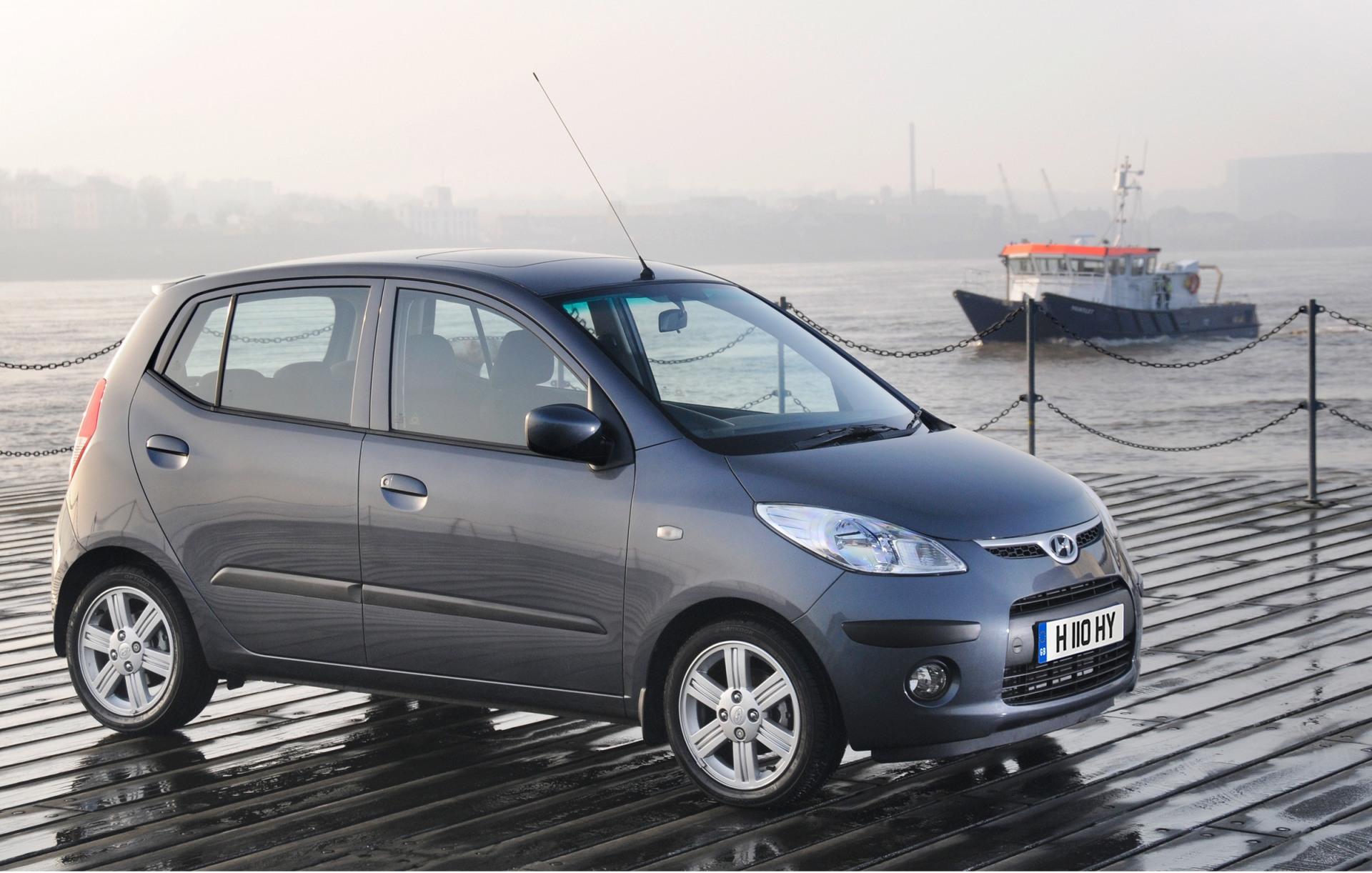 1920x1222 Hyundai i10 Wallpaper [HD]