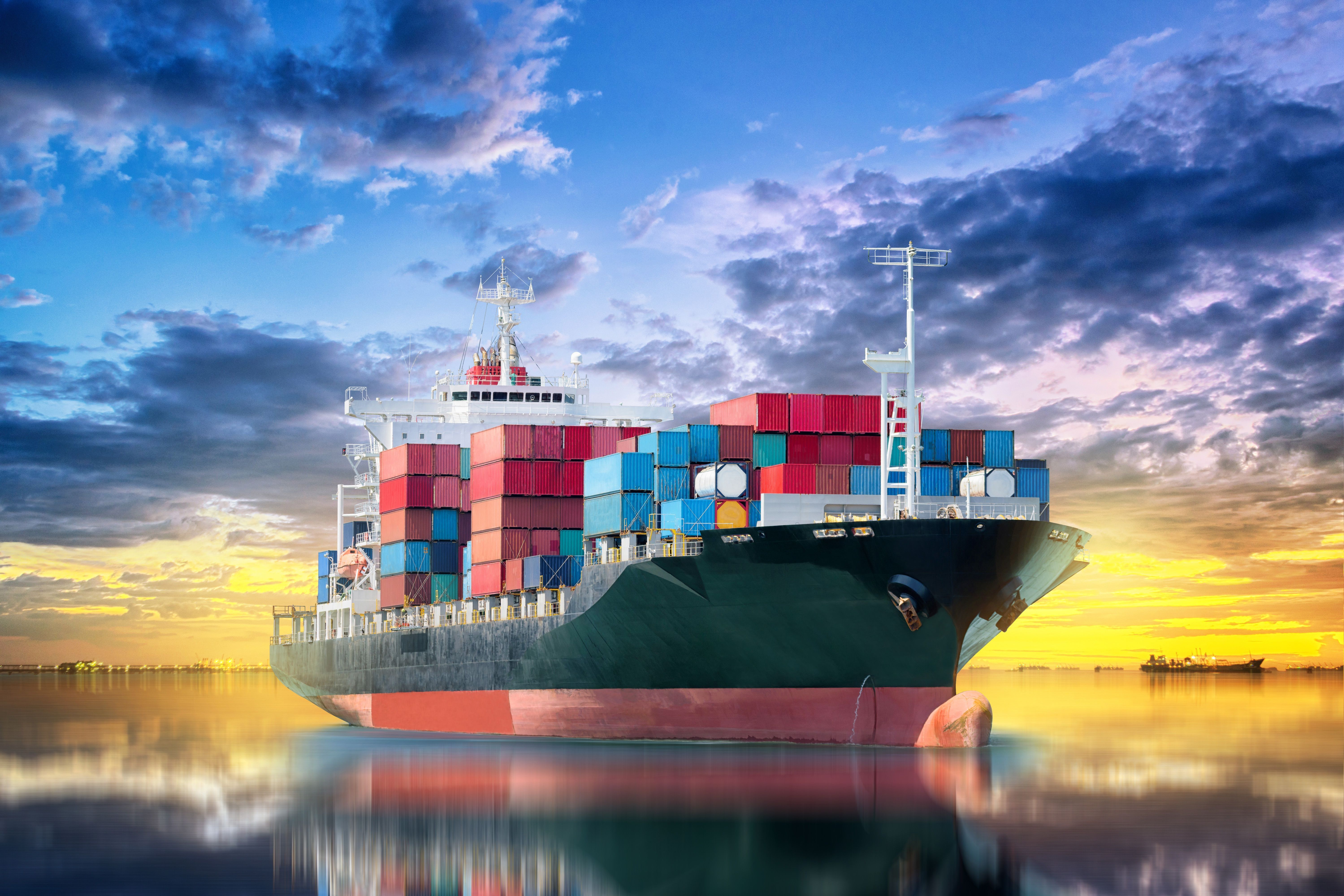 5997x3998 Vehicles Container Ship 4k Ultra HD Wallpaper