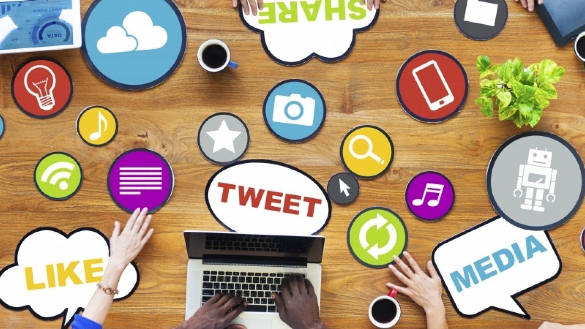 1920x1080 Ways Social Media Affects Content Marketing and SEO