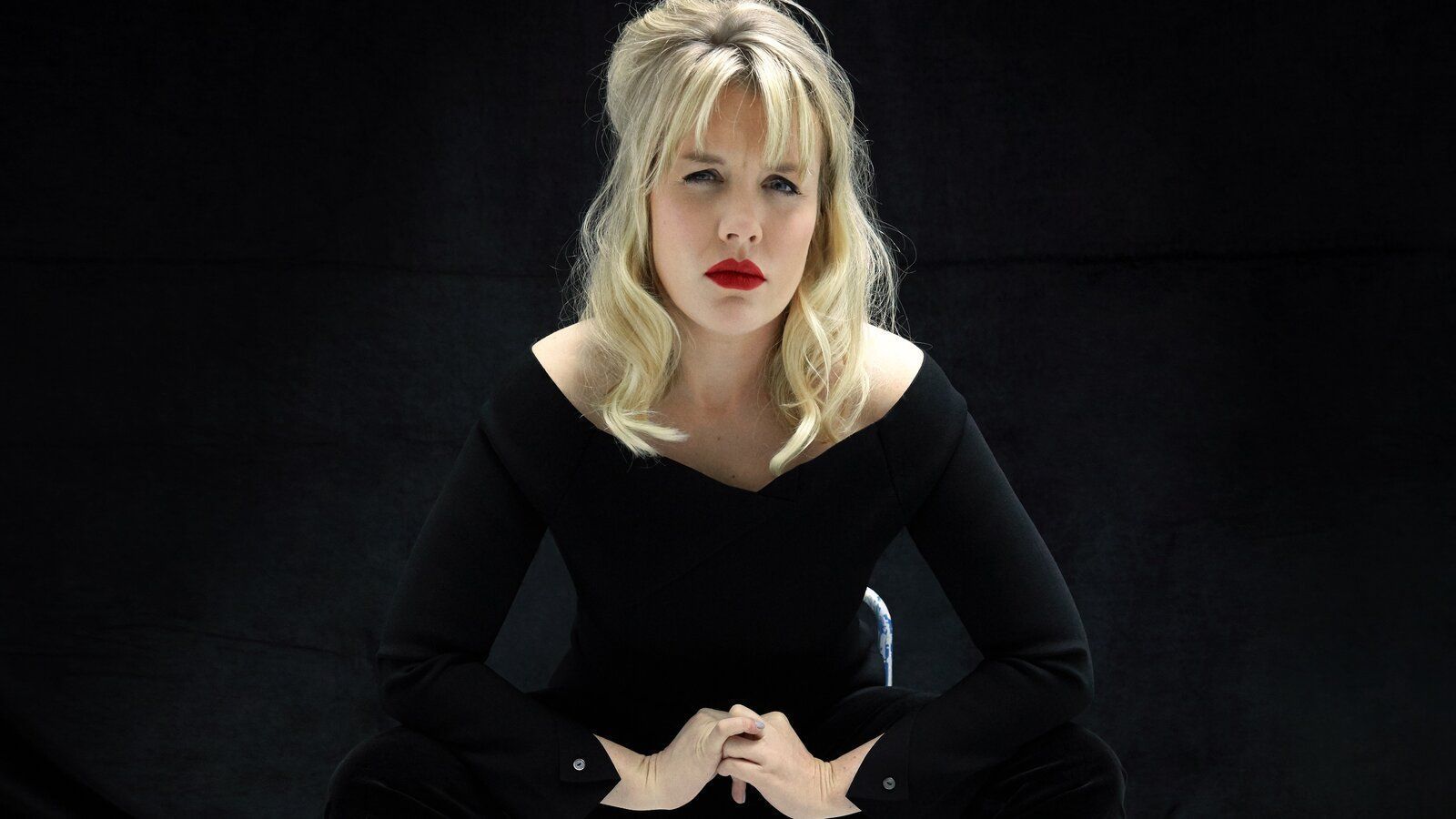 1600x900 Emerald Fennell's Dark, Jaded, Funny, Furious Fables of Female Revenge