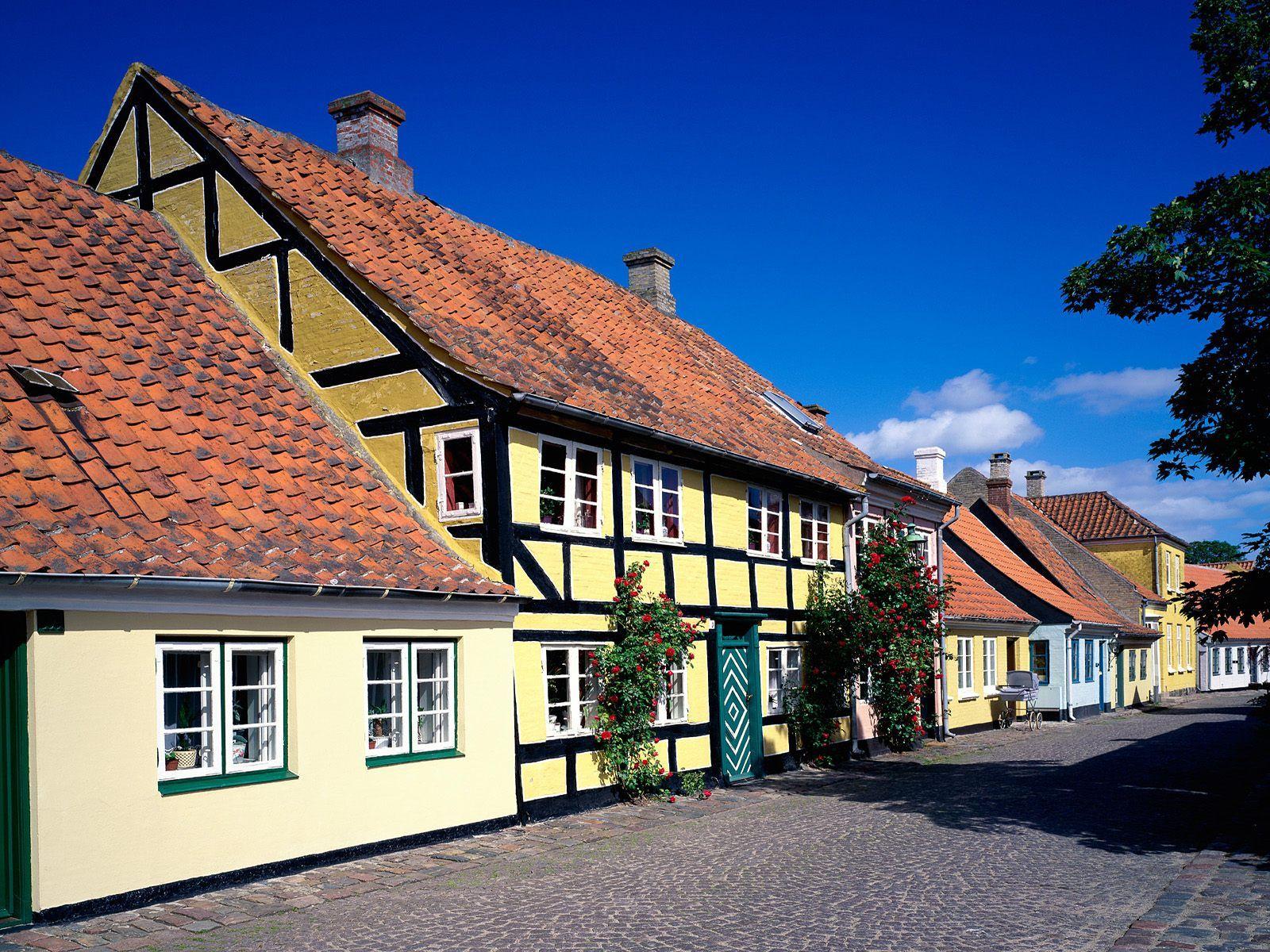 1600x1200 Wallpaper Denmark Cities