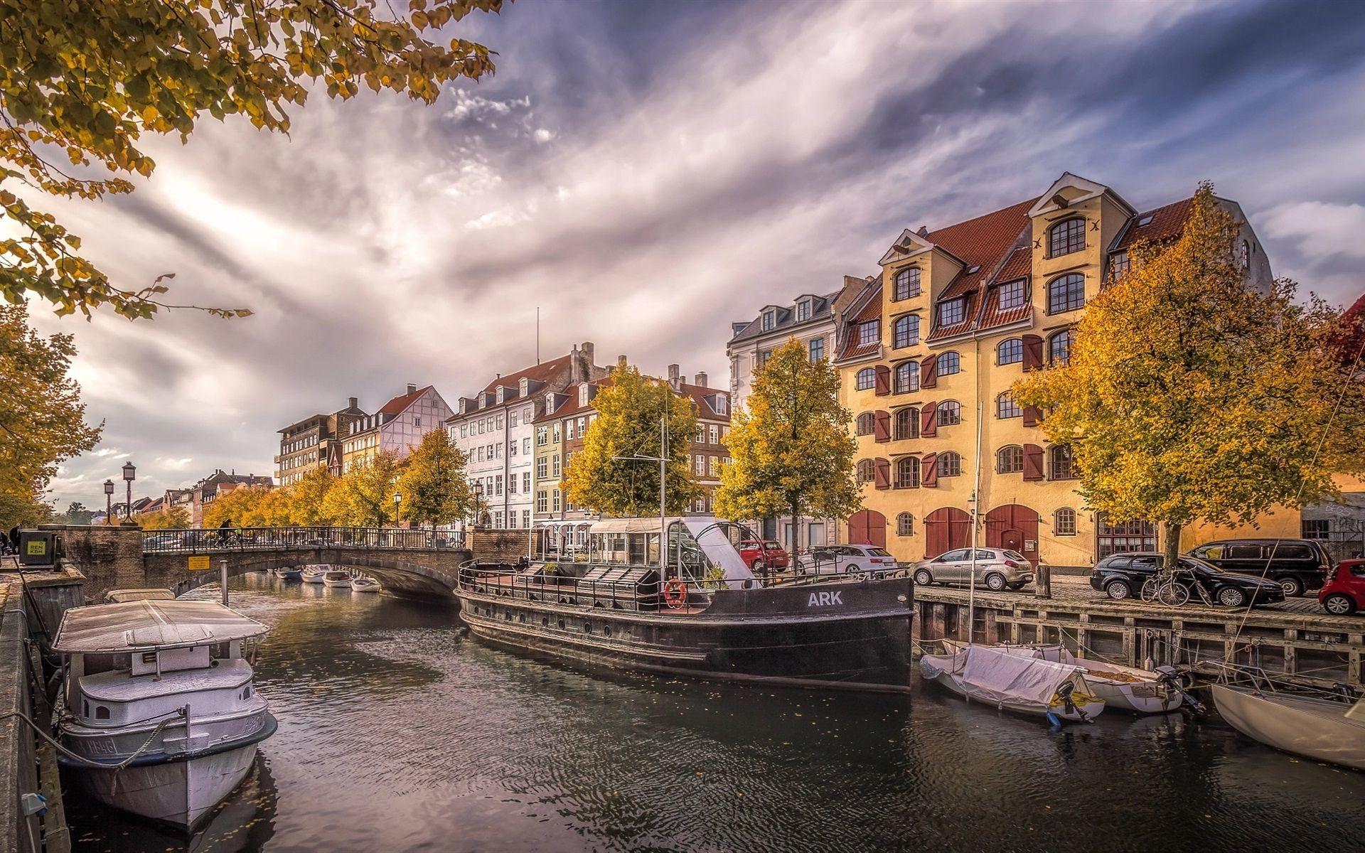 1920x1200 Denmark, Copenhagen, River, City, Ships, Cars 640x1136 IPhone 5 5S