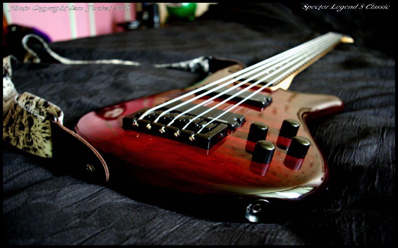 1280x800 Bass Guitar Wallpaper