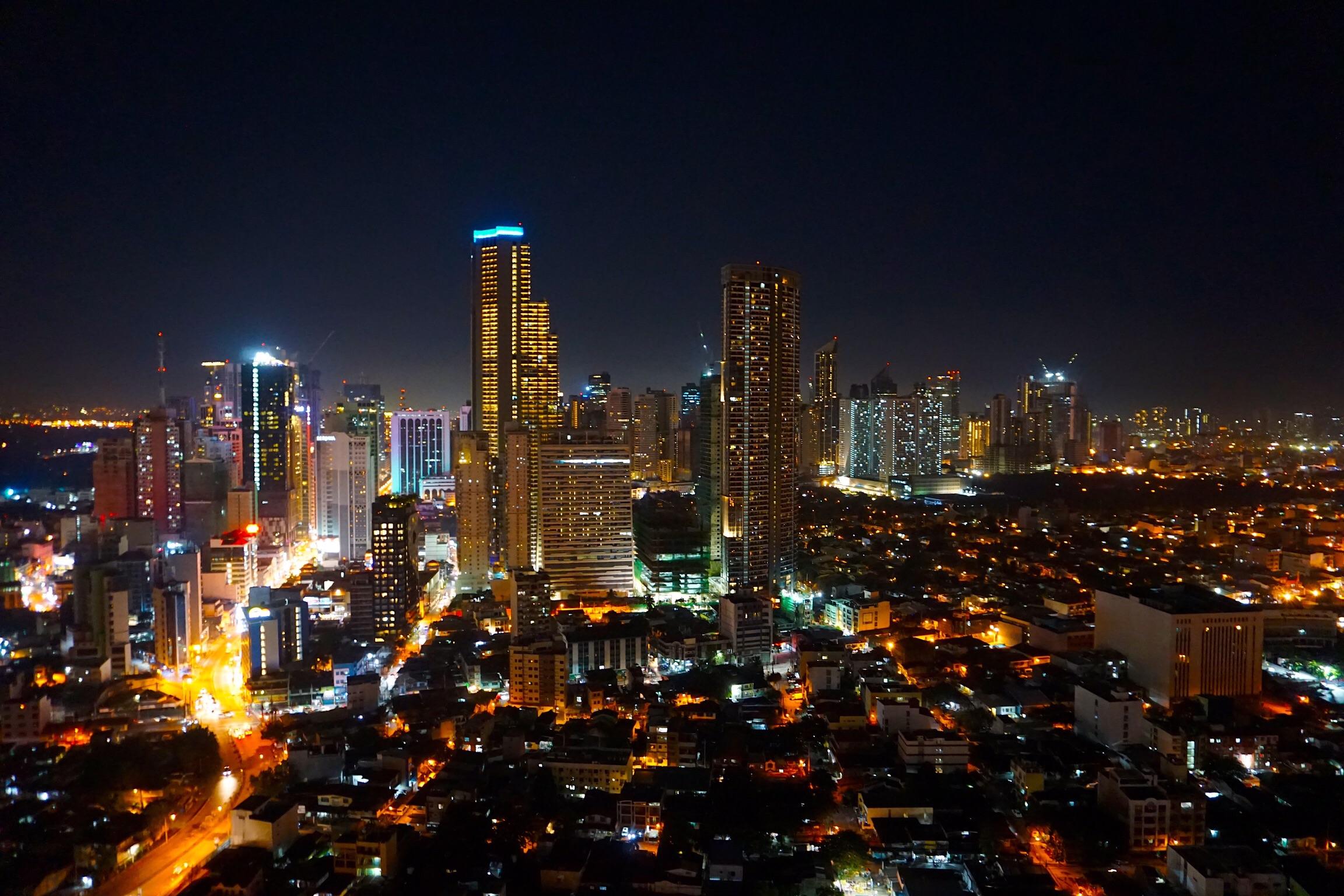 2304x1536 Makati City at night!