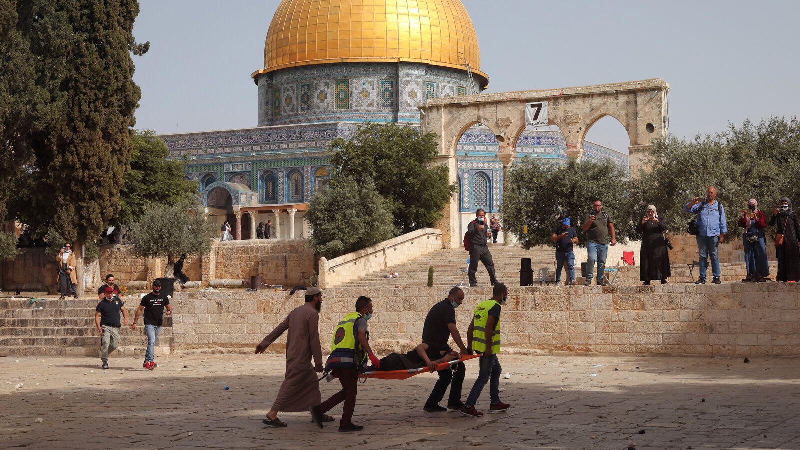 1600x900 After Raid on Aqsa Mosque, Rockets From Gaza and Israeli Airstrikes