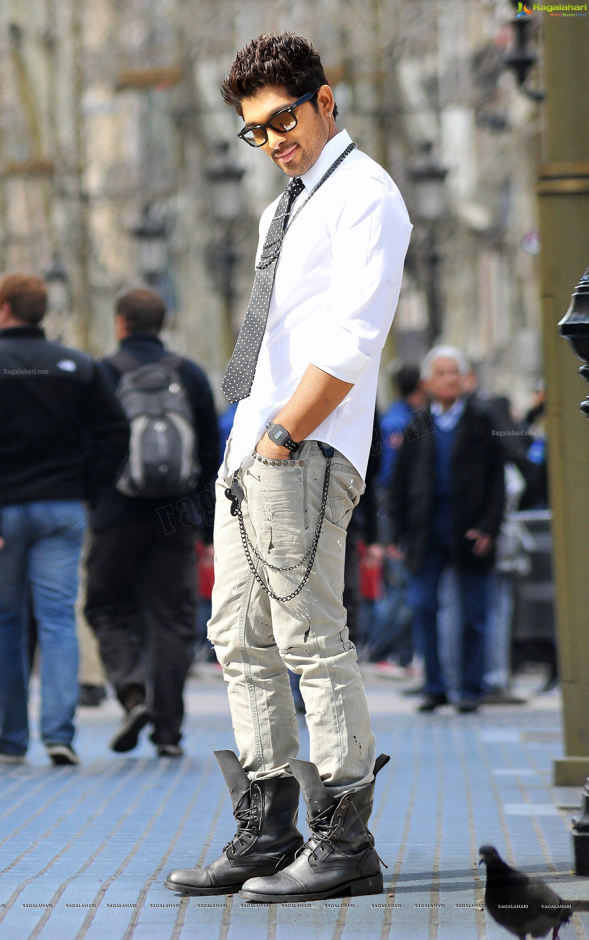 1919x3063 Iddarammayilatho Wallpaper