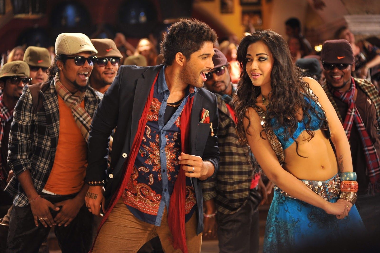 1600x1065 Iddarammayilatho Wallpaper Download