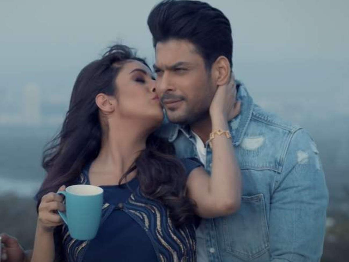 1200x900 Shehnaaz Gill has hers and Sidharth Shukla's wallpaper on her phone; Sidnaaz fans go bonkers of India