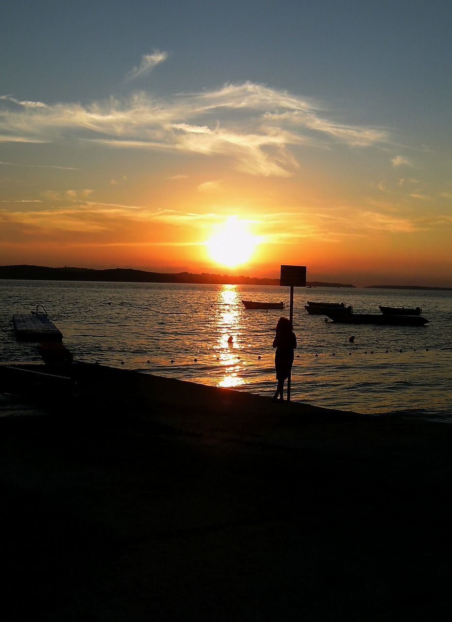 931x1280 Download free photo of Sunset, sea, sad, woman, romantic