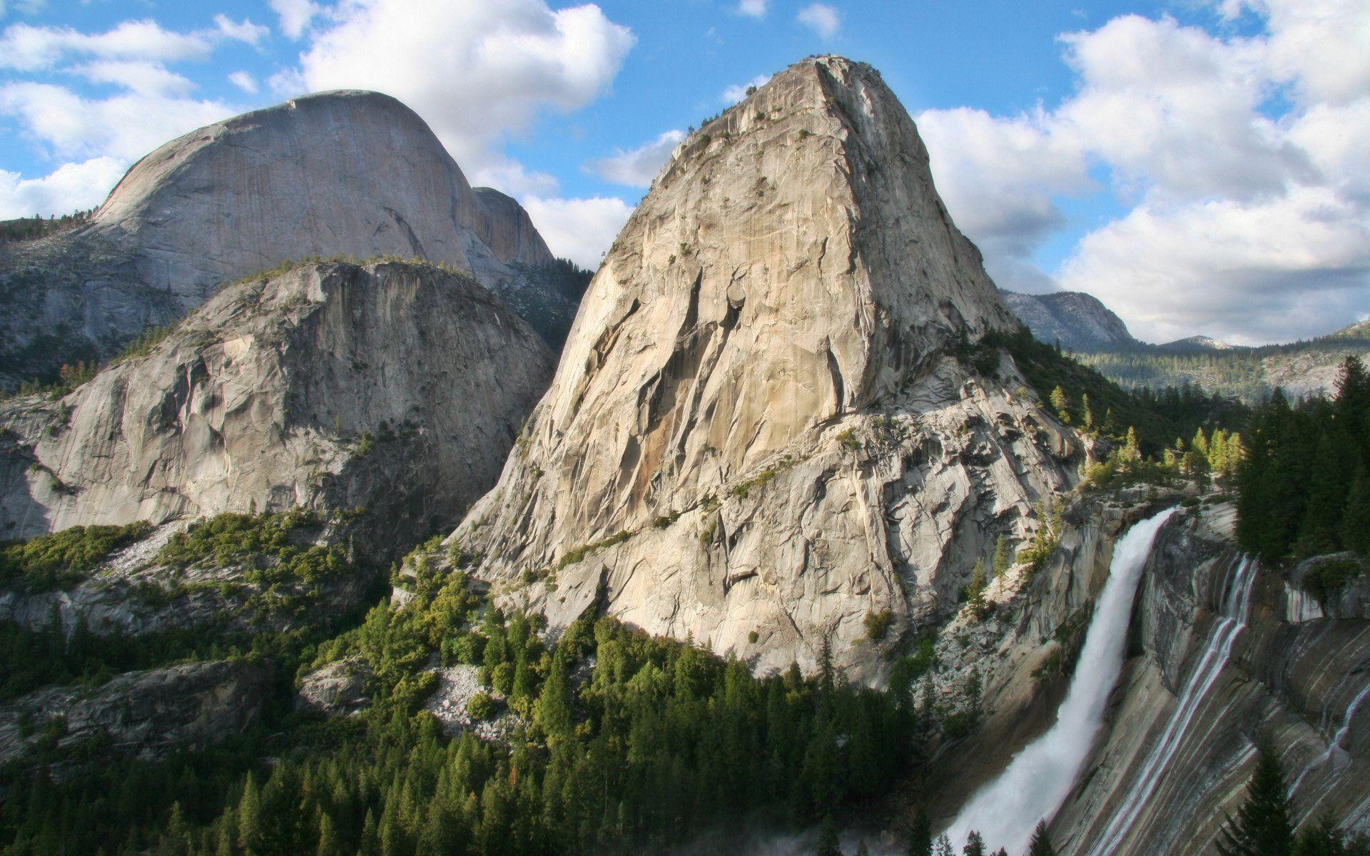 1920x1200 Free Yosemite Wallpaper