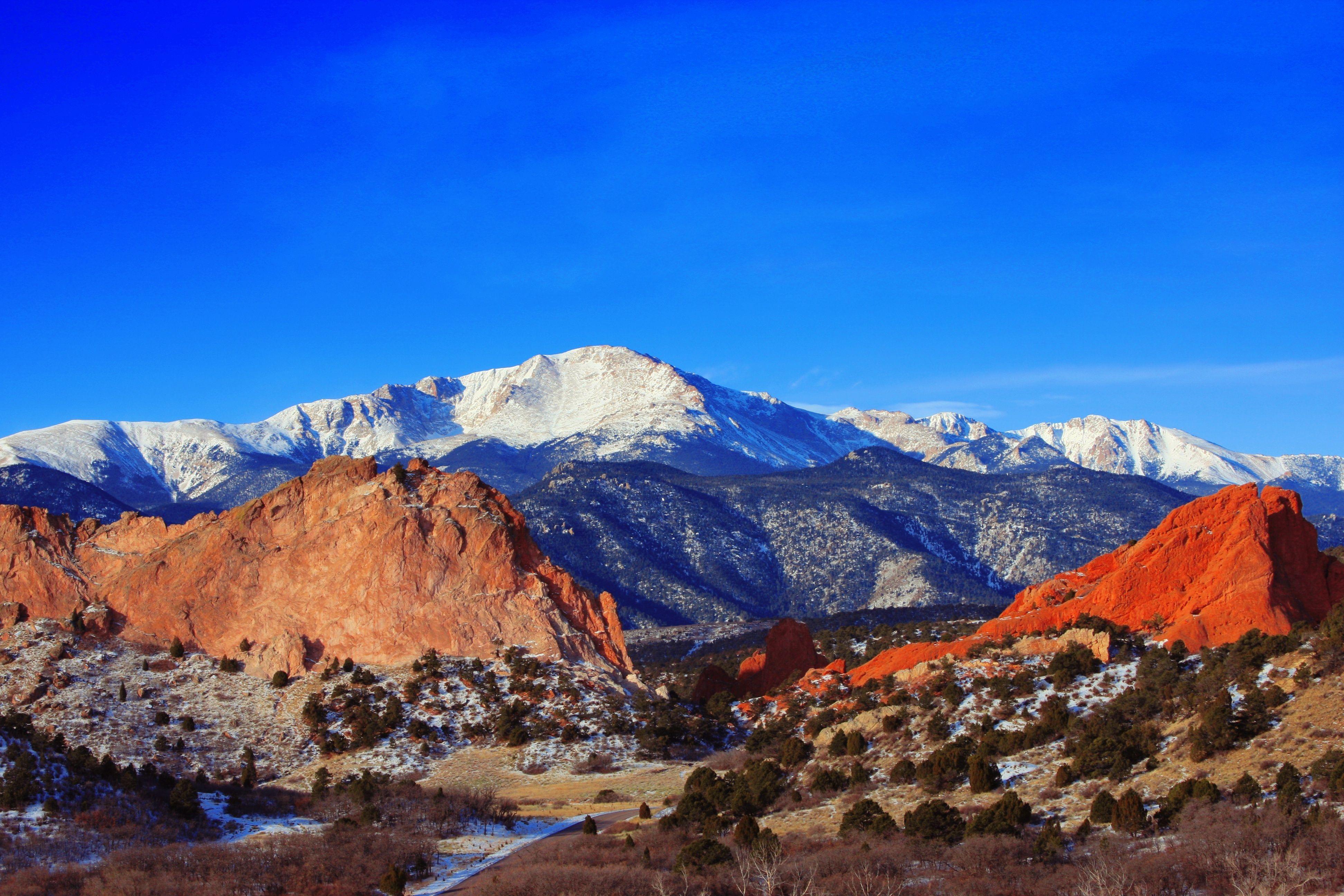 3888x2592 Pikes Peak Mountain Garden of the Gods Park Colorado Springs