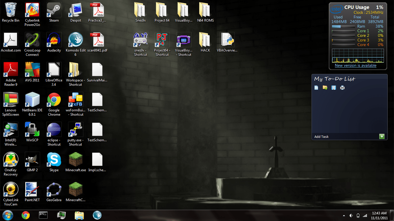 1366x768 windows 7 gray square outlines on certain desktop icons?