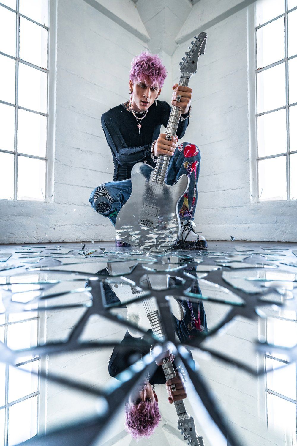 1000x1500 Mainstream Sellout Wallpaper