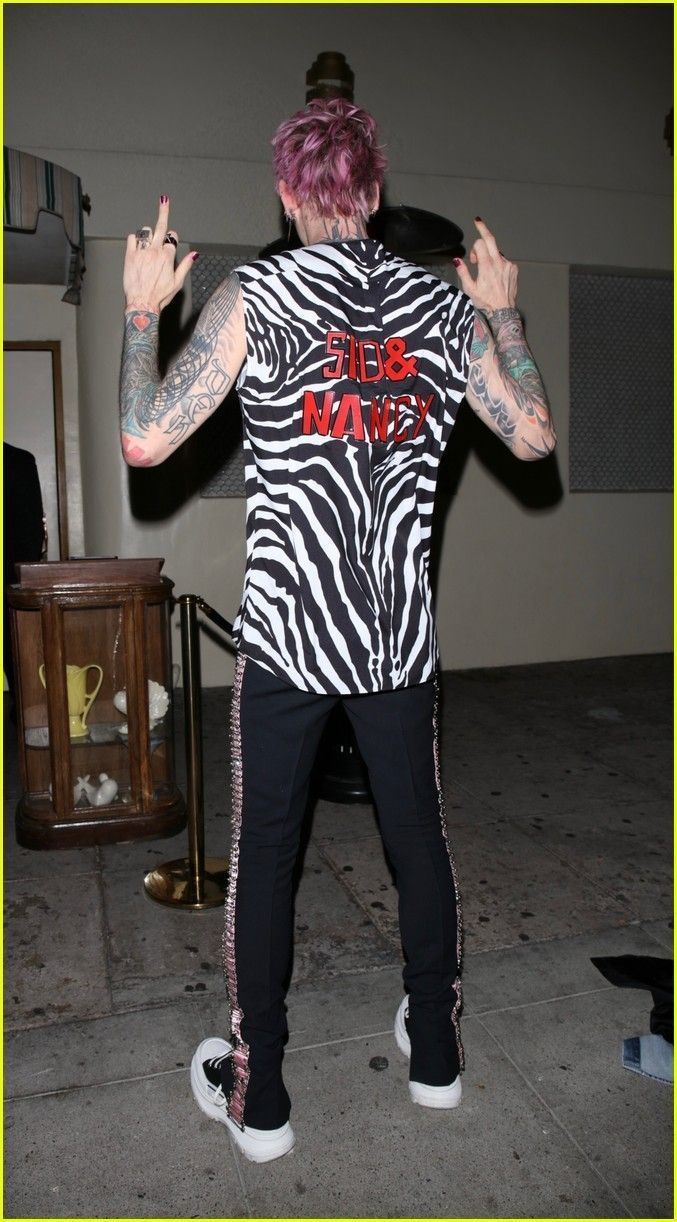 677x1222 Machine Gun Kelly Reveals Song Titles for 'Mainstream Sellout' Album with the Help of Dolce&Gabbana Clothes: Photo 4723049. Fashion, Machine Gun Kelly, Music Photo. Just Jared: Entertainment News