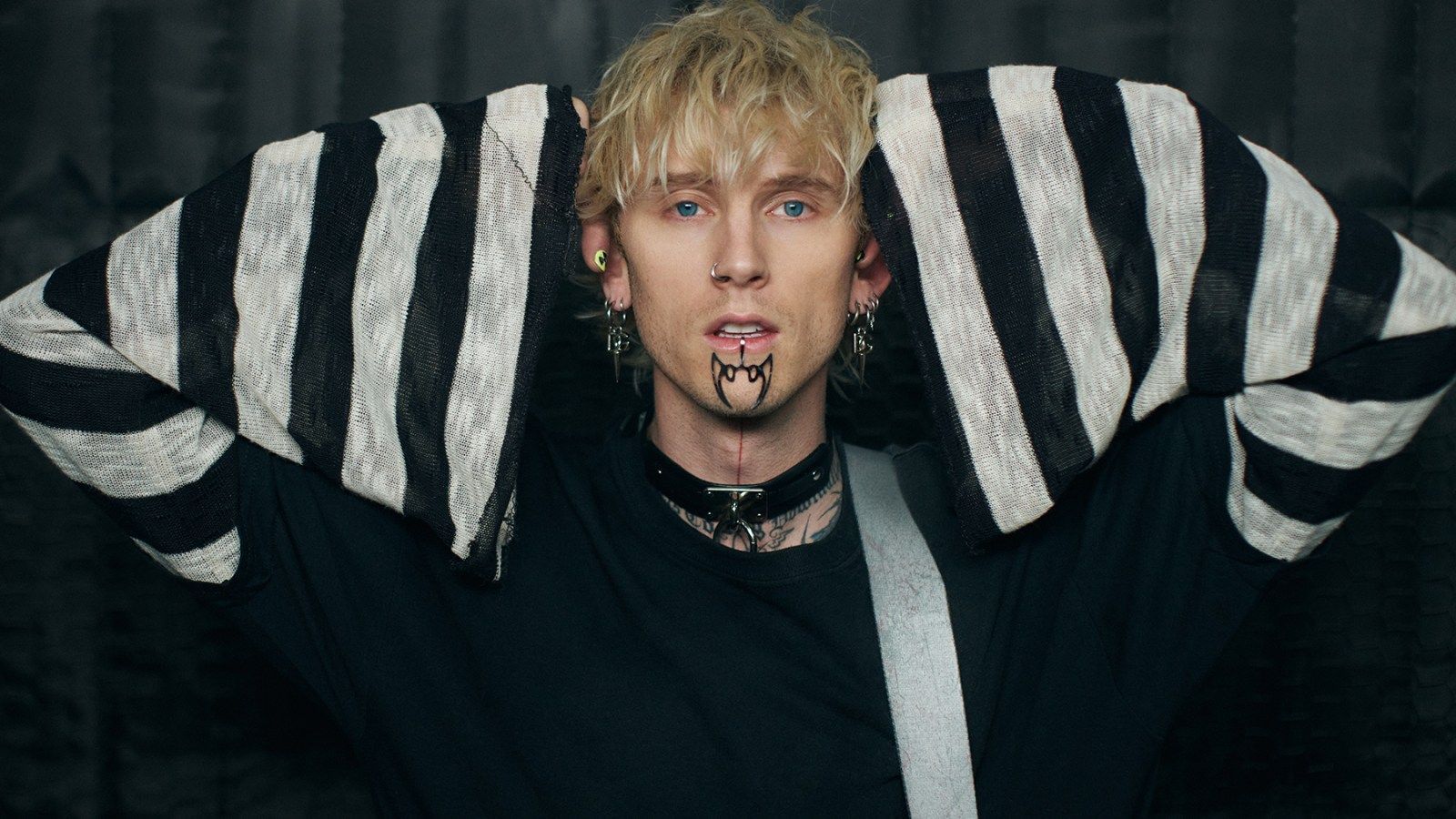 1600x900 Review: Machine Gun Kelly's 'Mainstream Sellout'