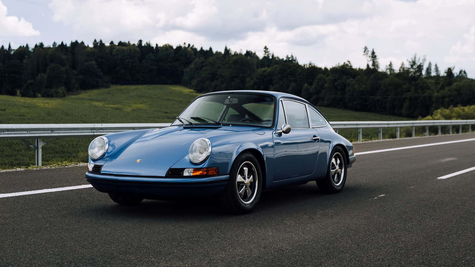 1600x900 Download Vintage Elegance 912 Wallpaper