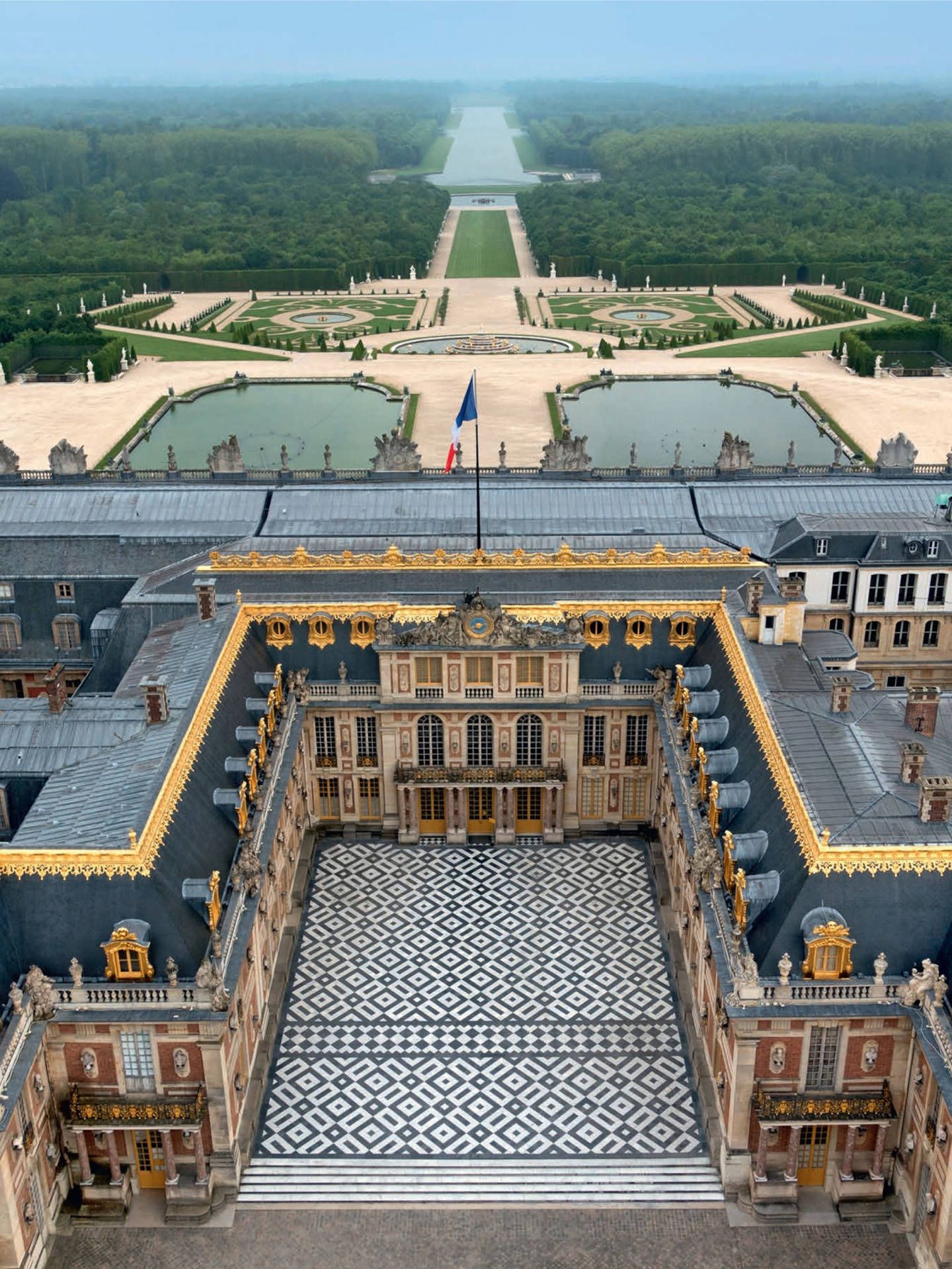 1440x1920 Download Majestic Aerial View of Palace of Versailles Courtyard Wallpaper