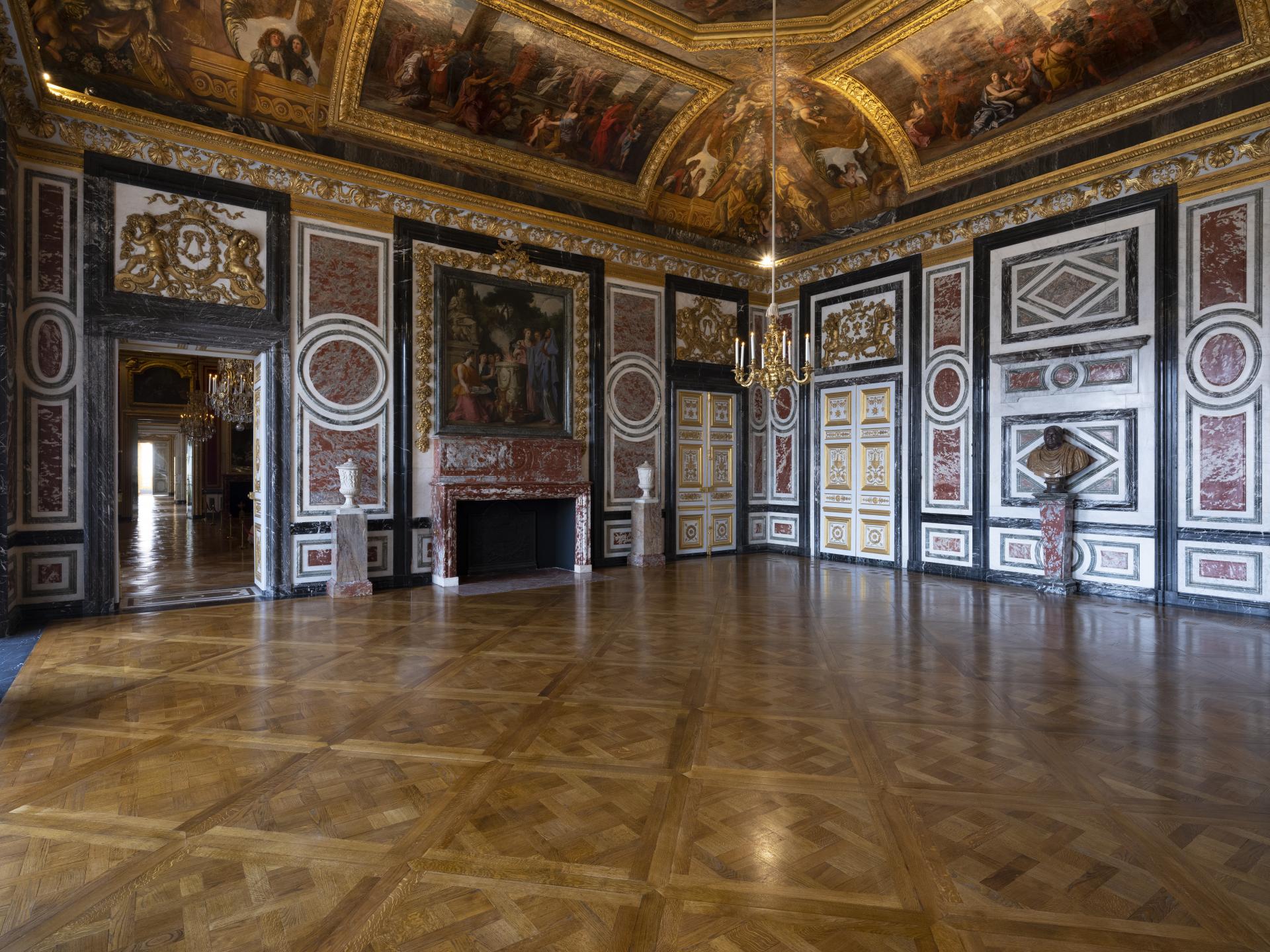 1920x1440 The Queen's Apartments. Palace of Versailles