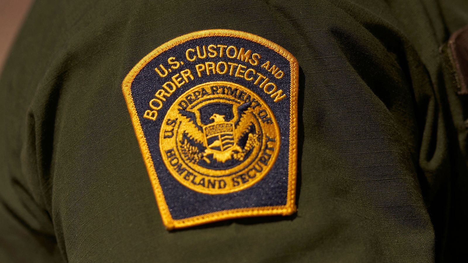 1600x900 US Border Patrol agent indicted on bribery and smuggling charges for allegedly offering migrant immigration 'papers' for $000